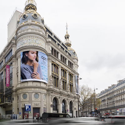 APM Monaco & Caroline Receveur sur le Printemps Haussmann