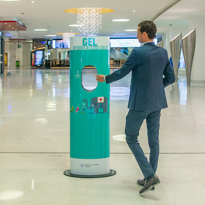 METROPOLE développe GelStation, la borne de distribution de gel sans contact